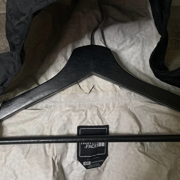 SOLD The North Face Womens Hyvent Jacket Small - Picture 5 of 5